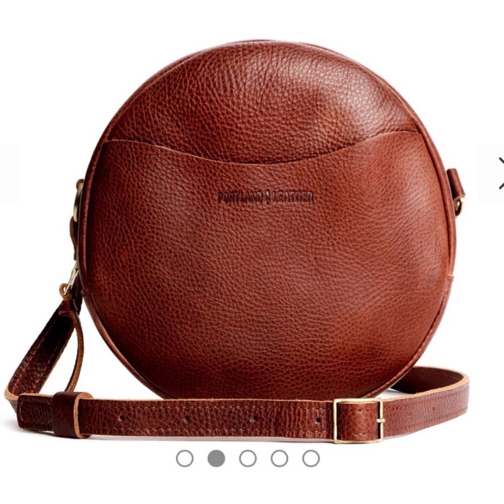 Portland leather good almost perfect circle bag
